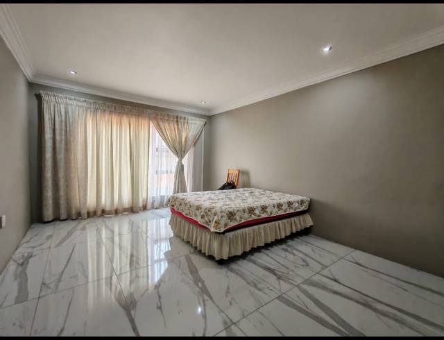 3 BEDROOM HOUSE FOR SALE IN THREE RIVERS EAST